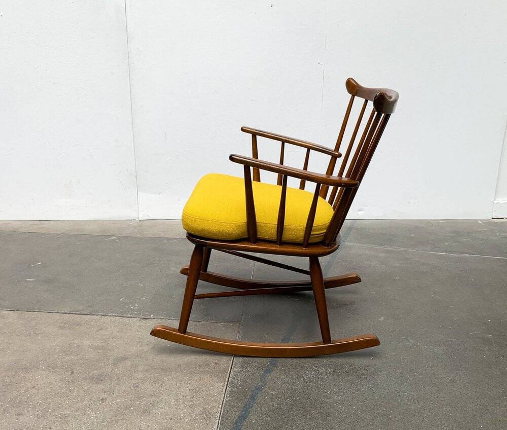 Mid-century rocking chair with new Kvadrat cushion by Børge Mogensen for FDB Møbler, 1960s.