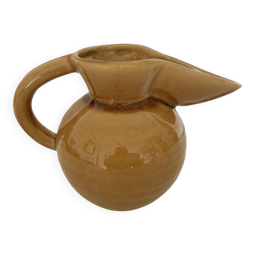 Scandinavian pelican jug