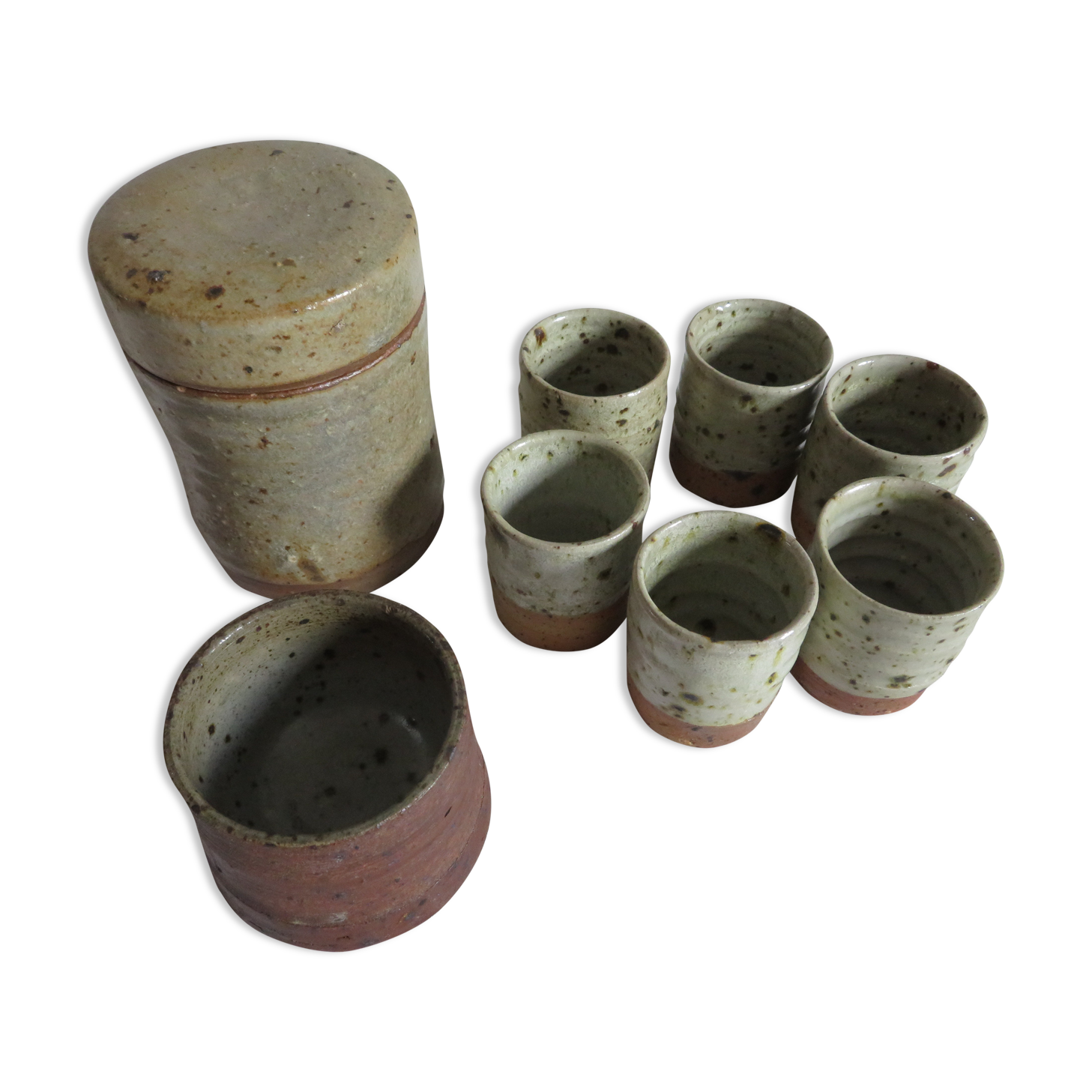 6 coffee glasses, sugar and cookie jar