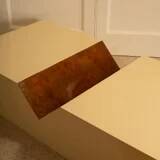 Coffee table / magazine rack