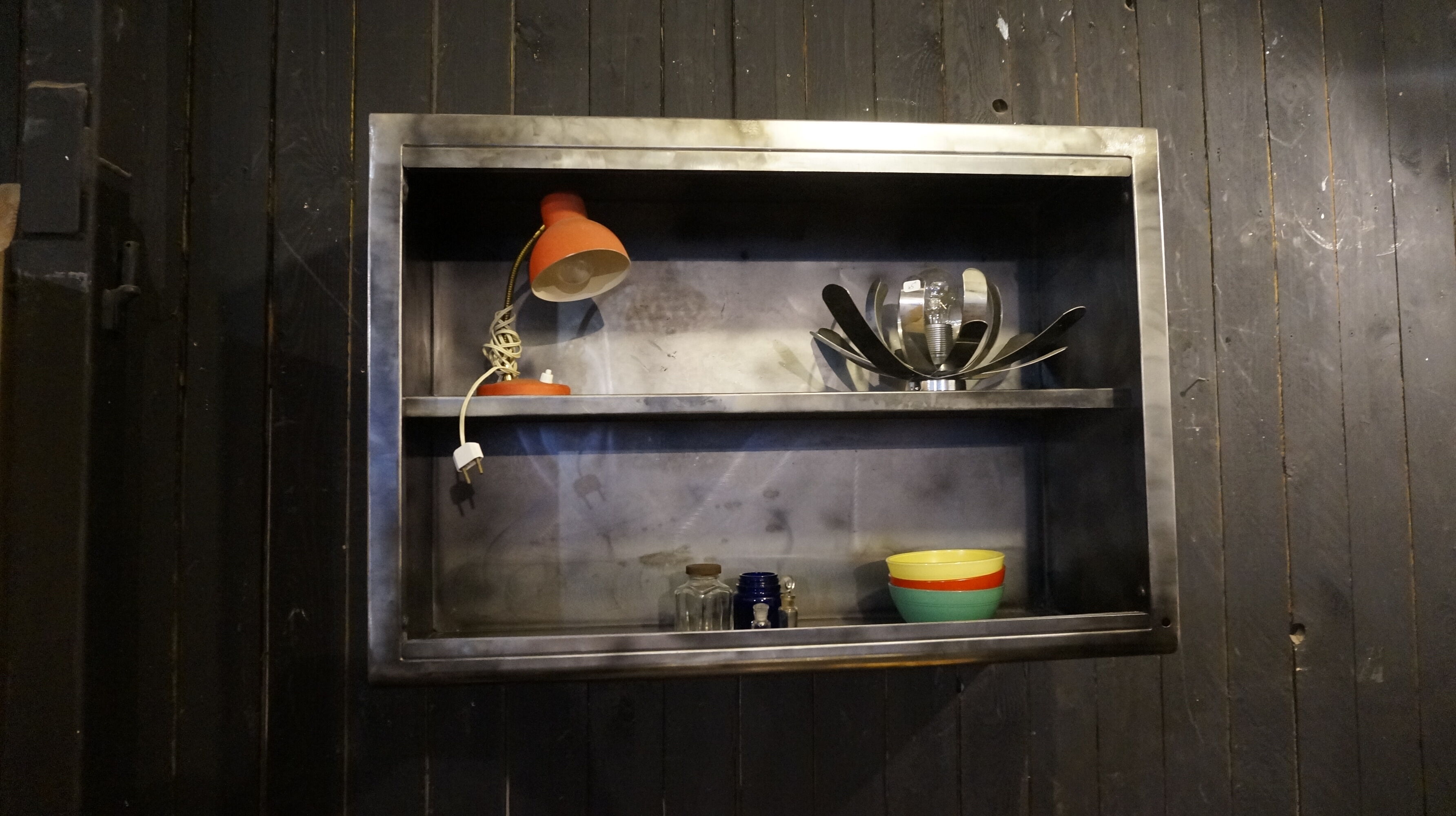 Wall shelf