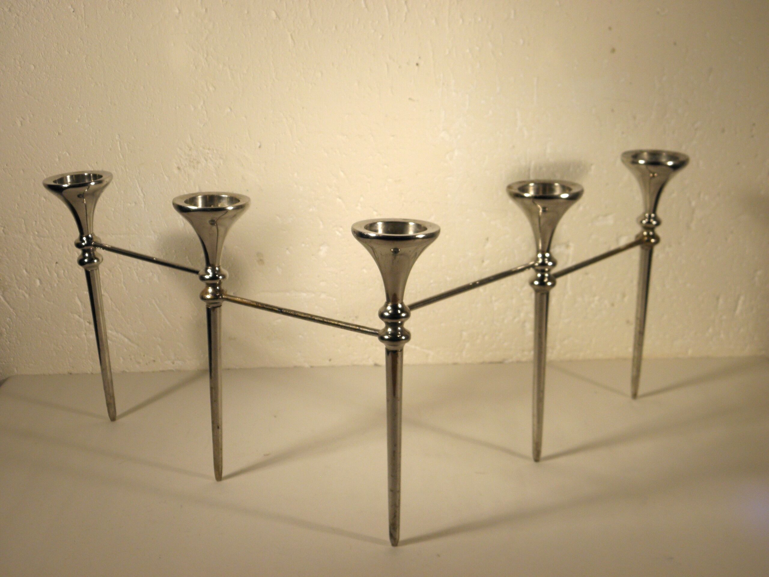 Design chandelier in silver metal