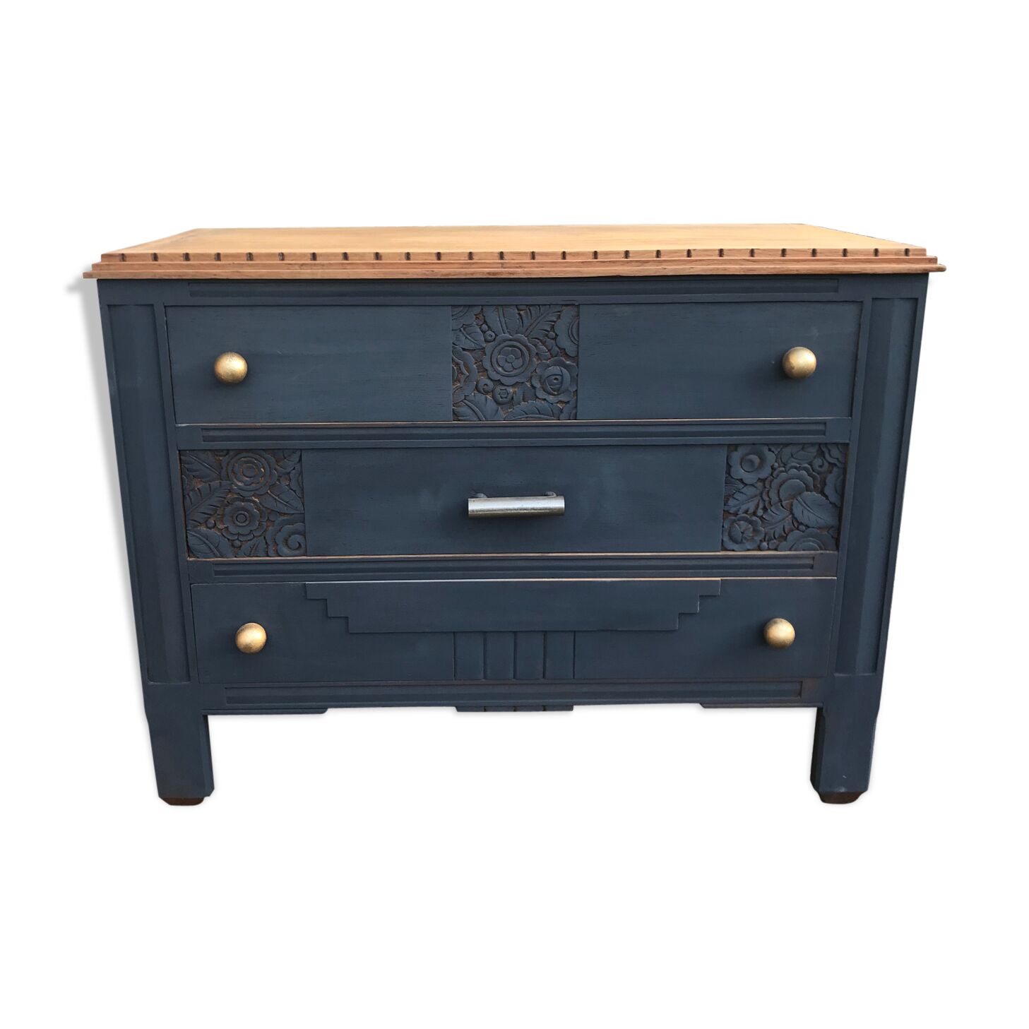 Vintage dresser
