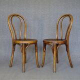 Set de 5 chaises N°18 , arceaux, Thonet 1930. assise bois.