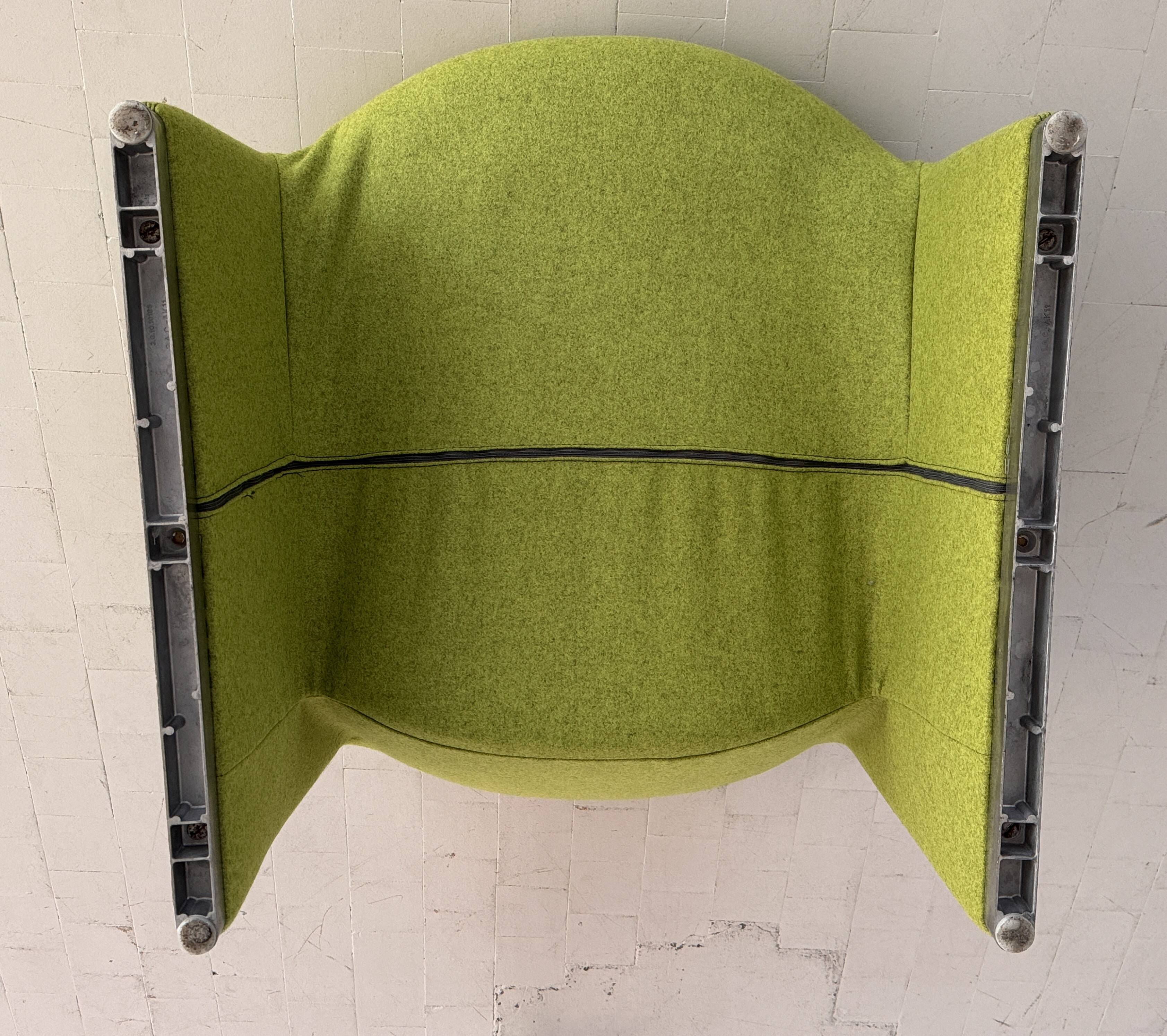 Giancarlo Piretti Alky Lounge Chairs in New Green Fabric, Set of 2