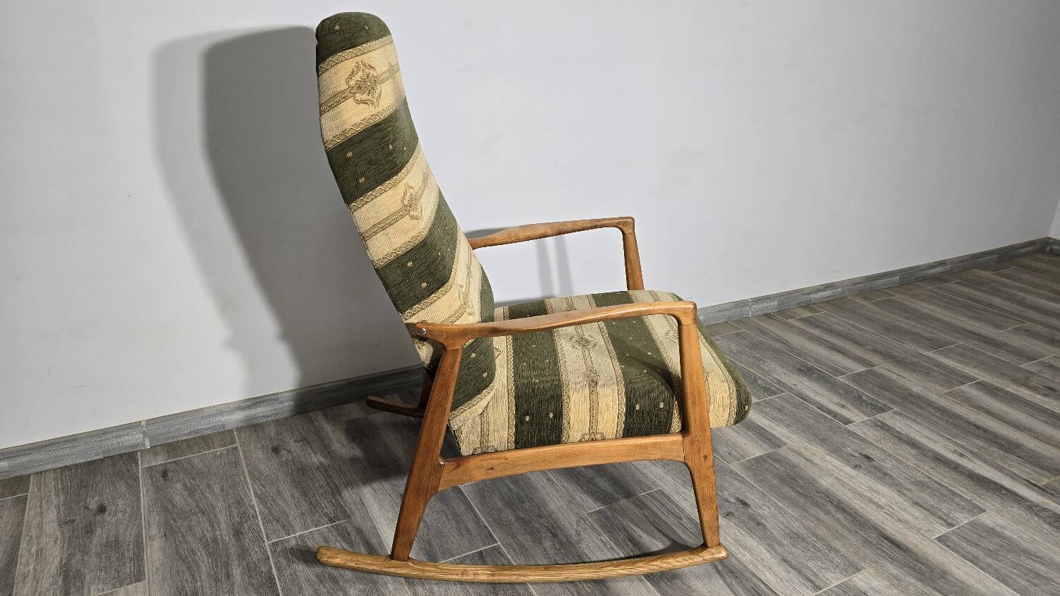 Rocking chair by Krasna Jizba