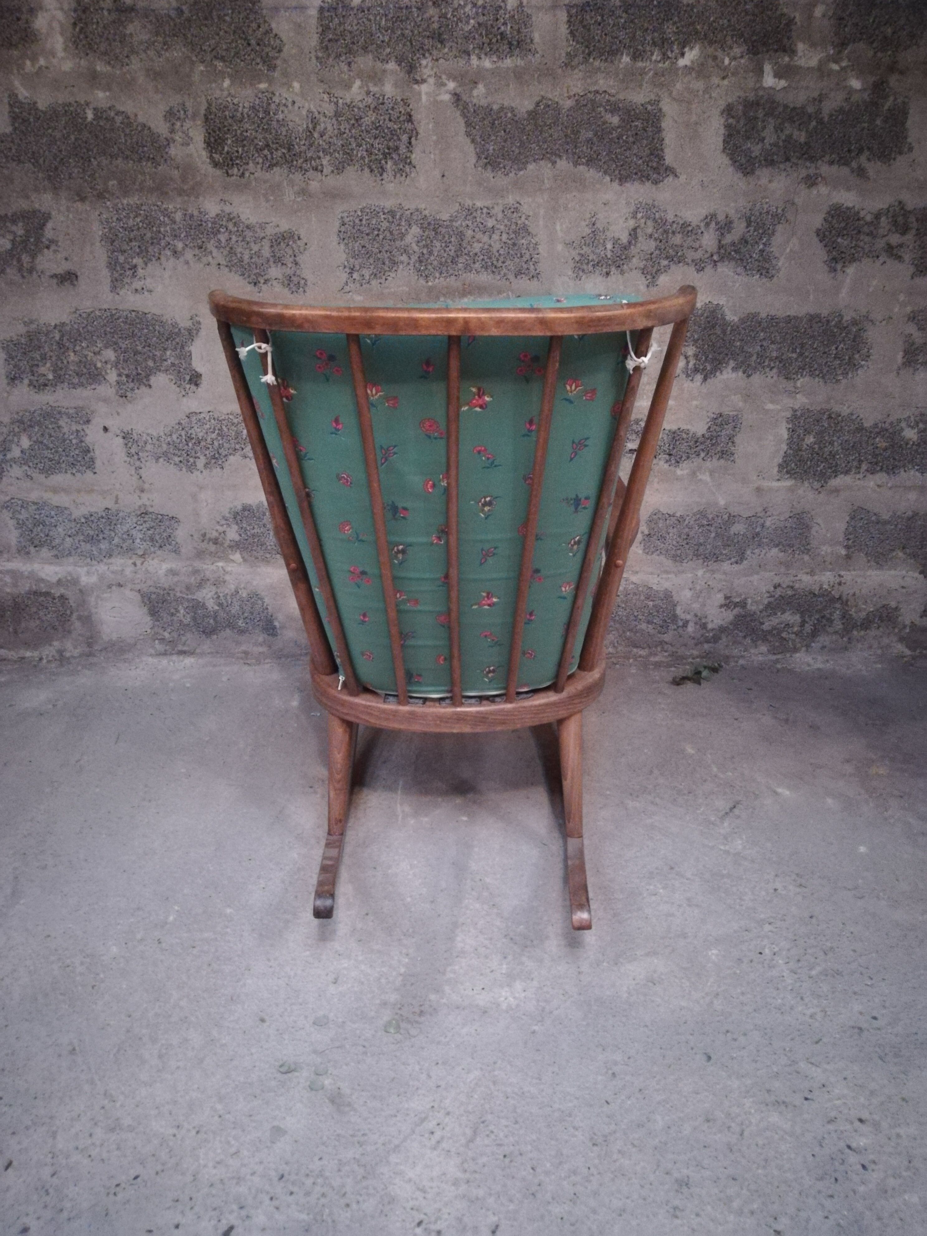 Baumann fan rocking chair