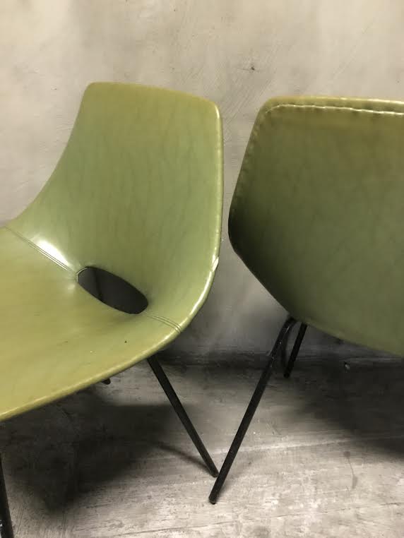 Pierre Guariche "Tonneau" chair, Steiner edition