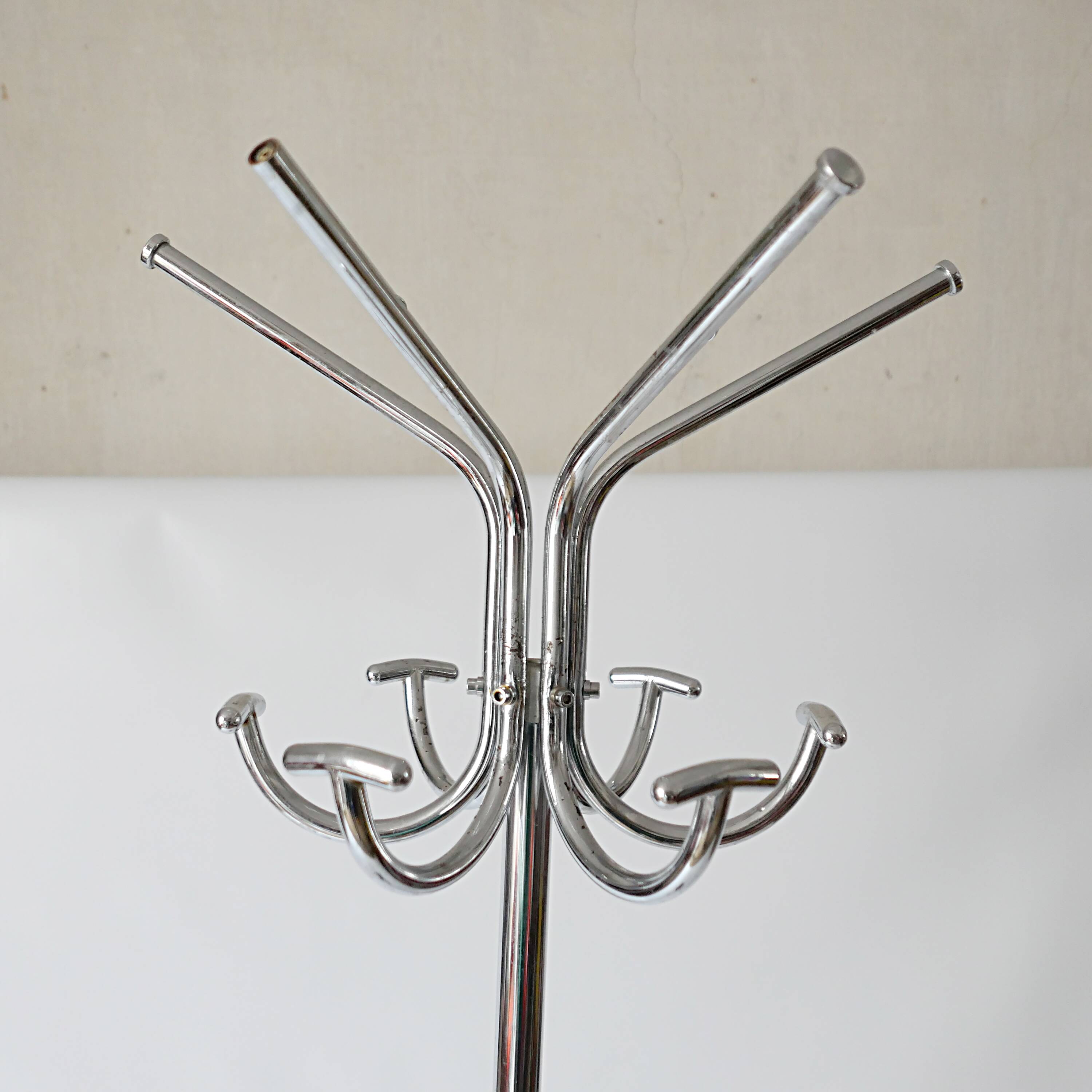 Vintage design coat rack from the 70s 1970s 1980s chrome metal