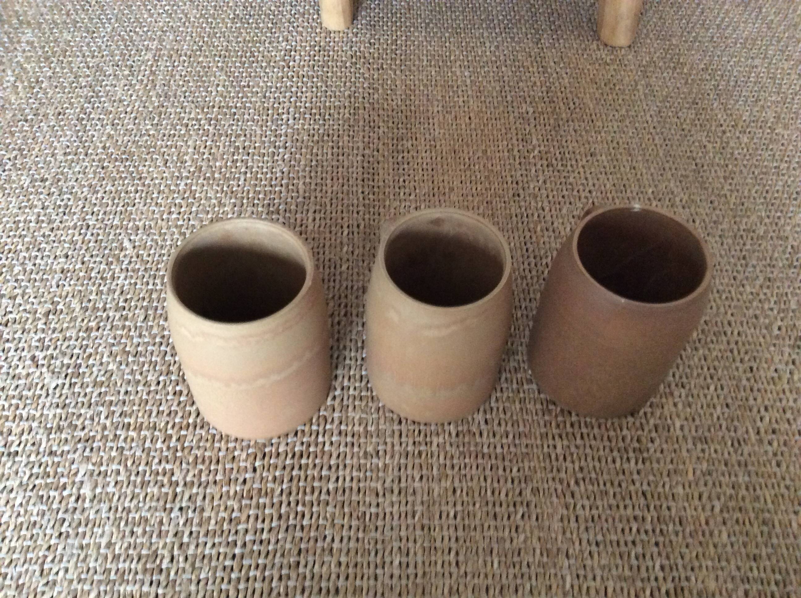 3 stoneware mugs