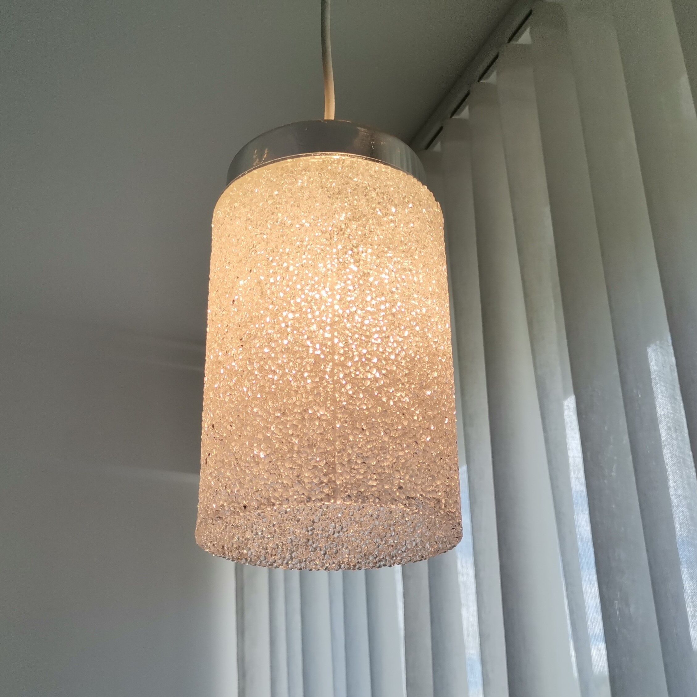 Vintage 60s minimalist white hanging lamp