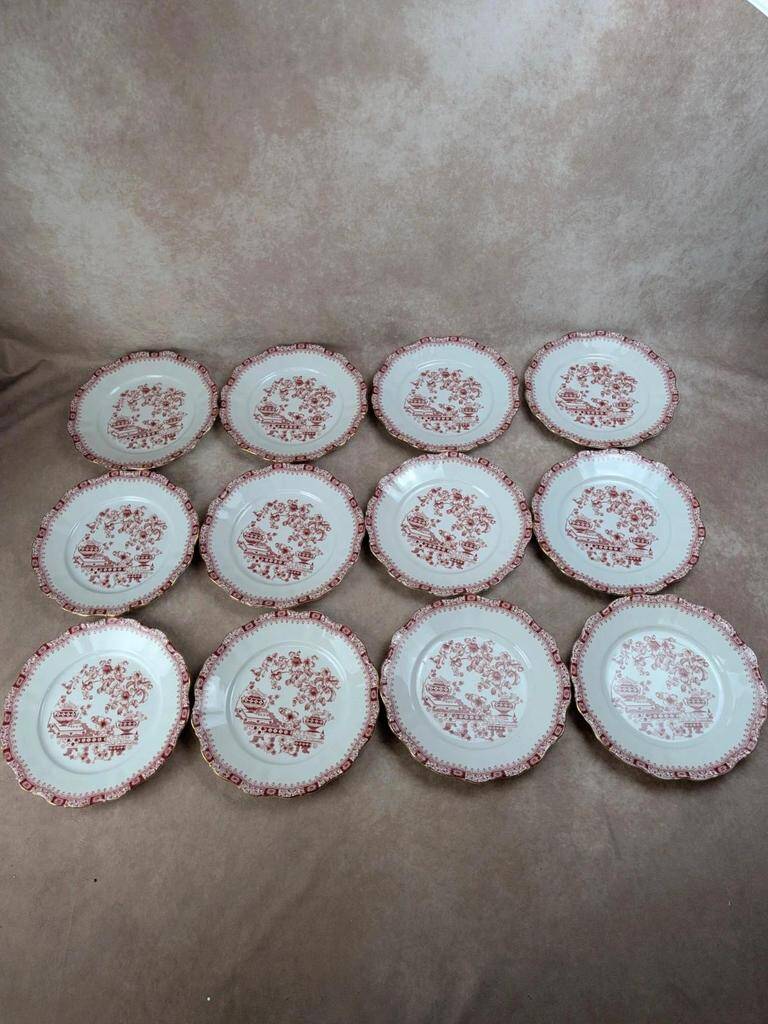 Set of 12 flat plates Seltmann Weiden Bavaria Theresia red