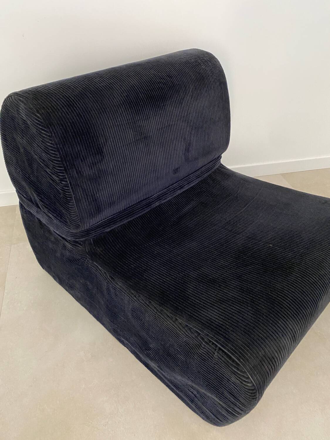 Vintage fireside chair and pouf