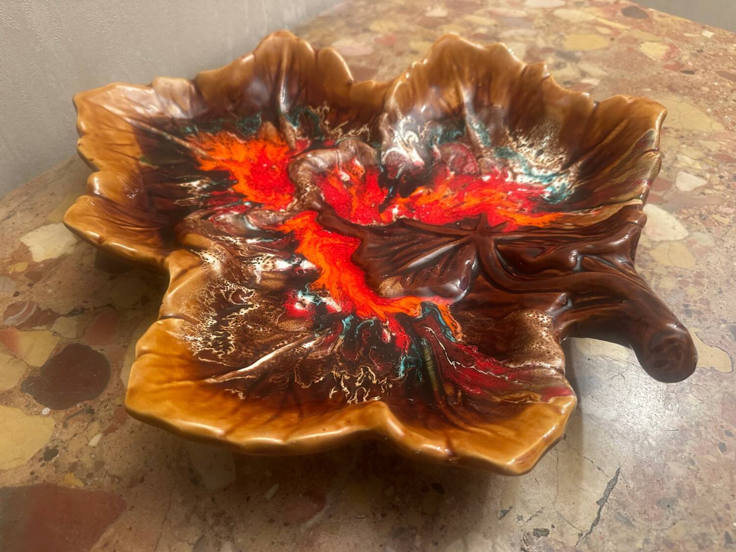 Vintage leaf-shaped earthenware centerpiece/trinket tray