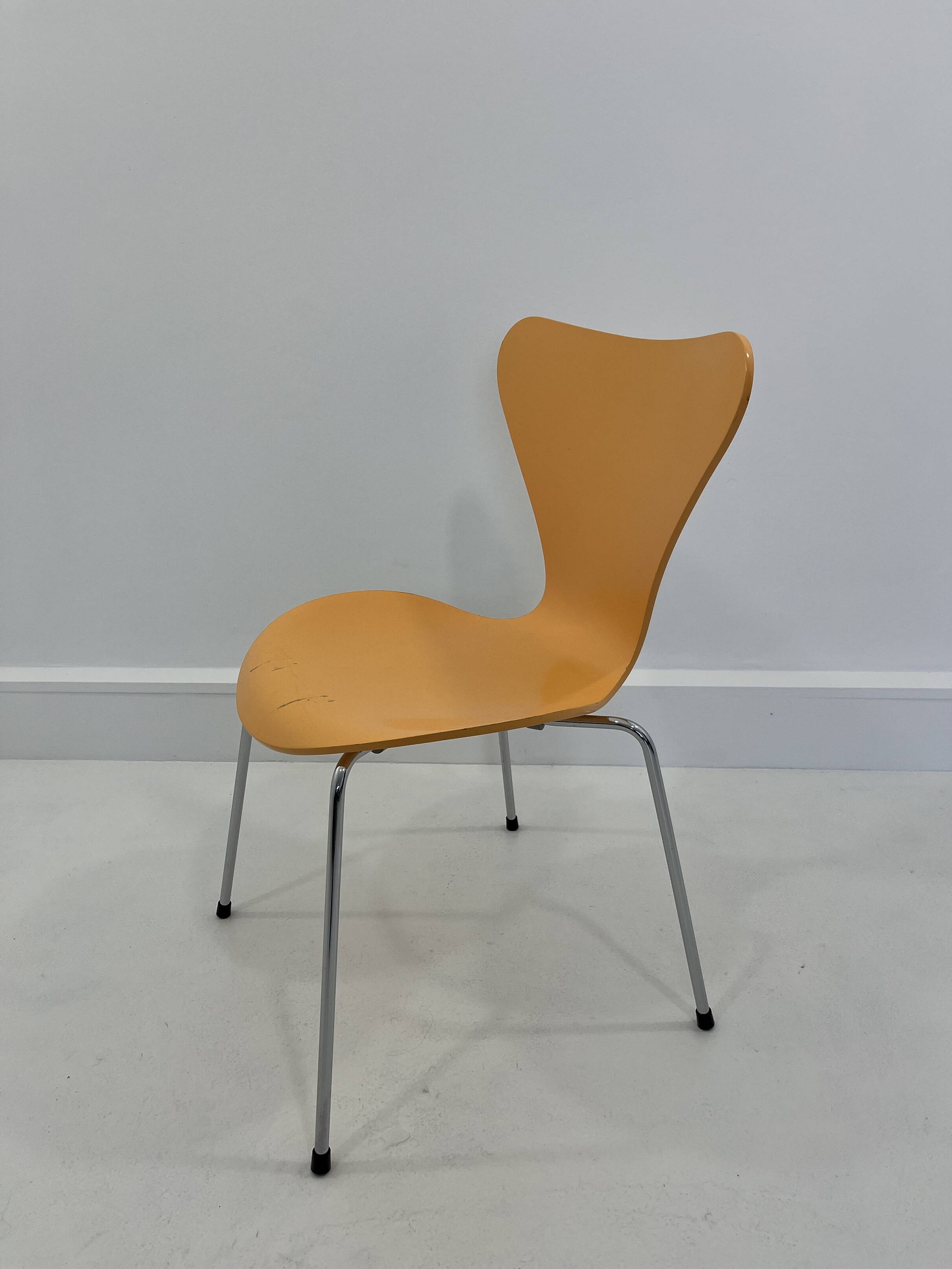 Model 3107 Chair by Arne Jacobsen, 1980s