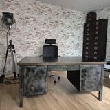 Metal industrial desk – vintage/loft style