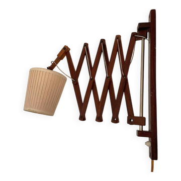 Scandinavian wooden scissor acordion wall lamp
