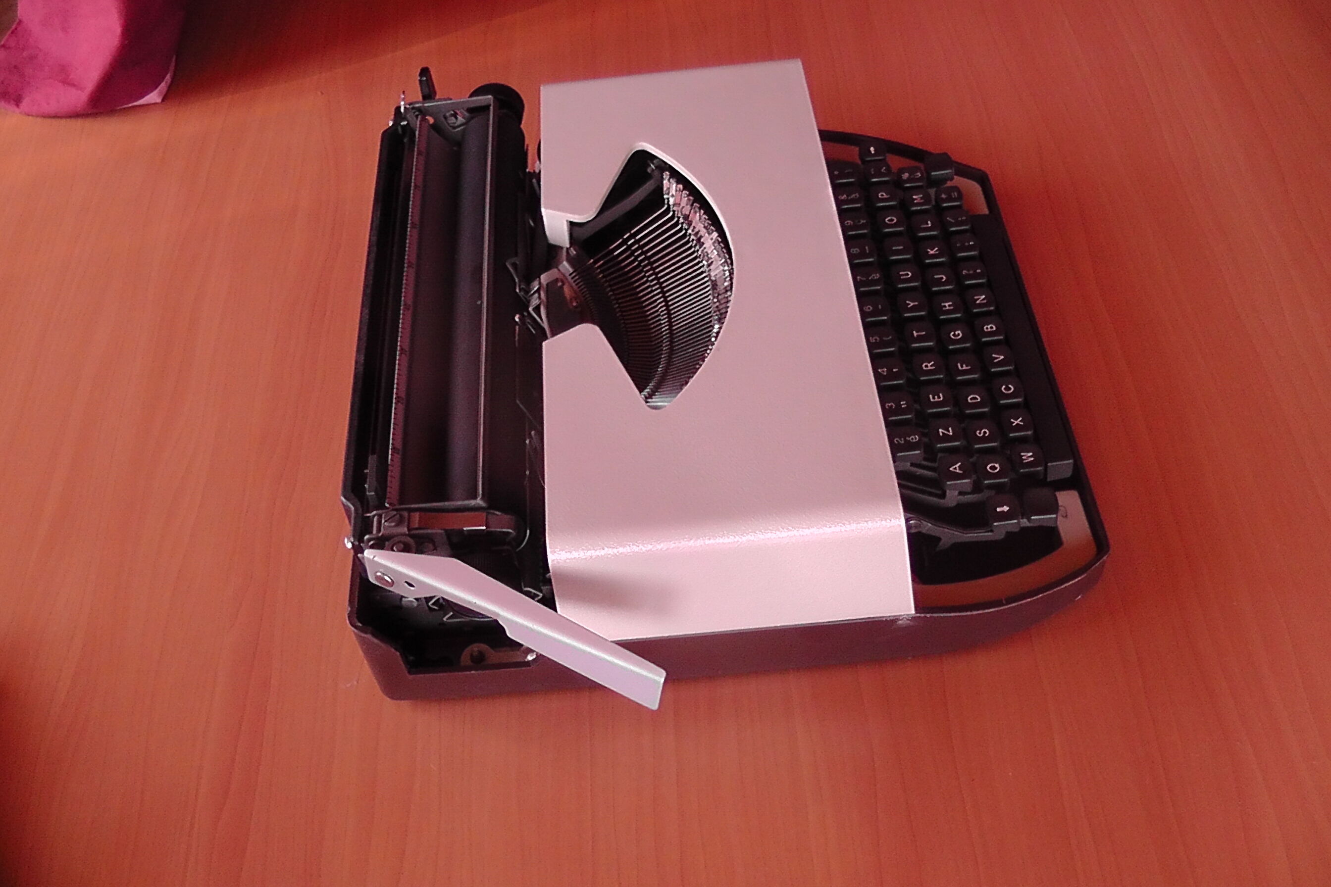 Primavera 2000 typewriter