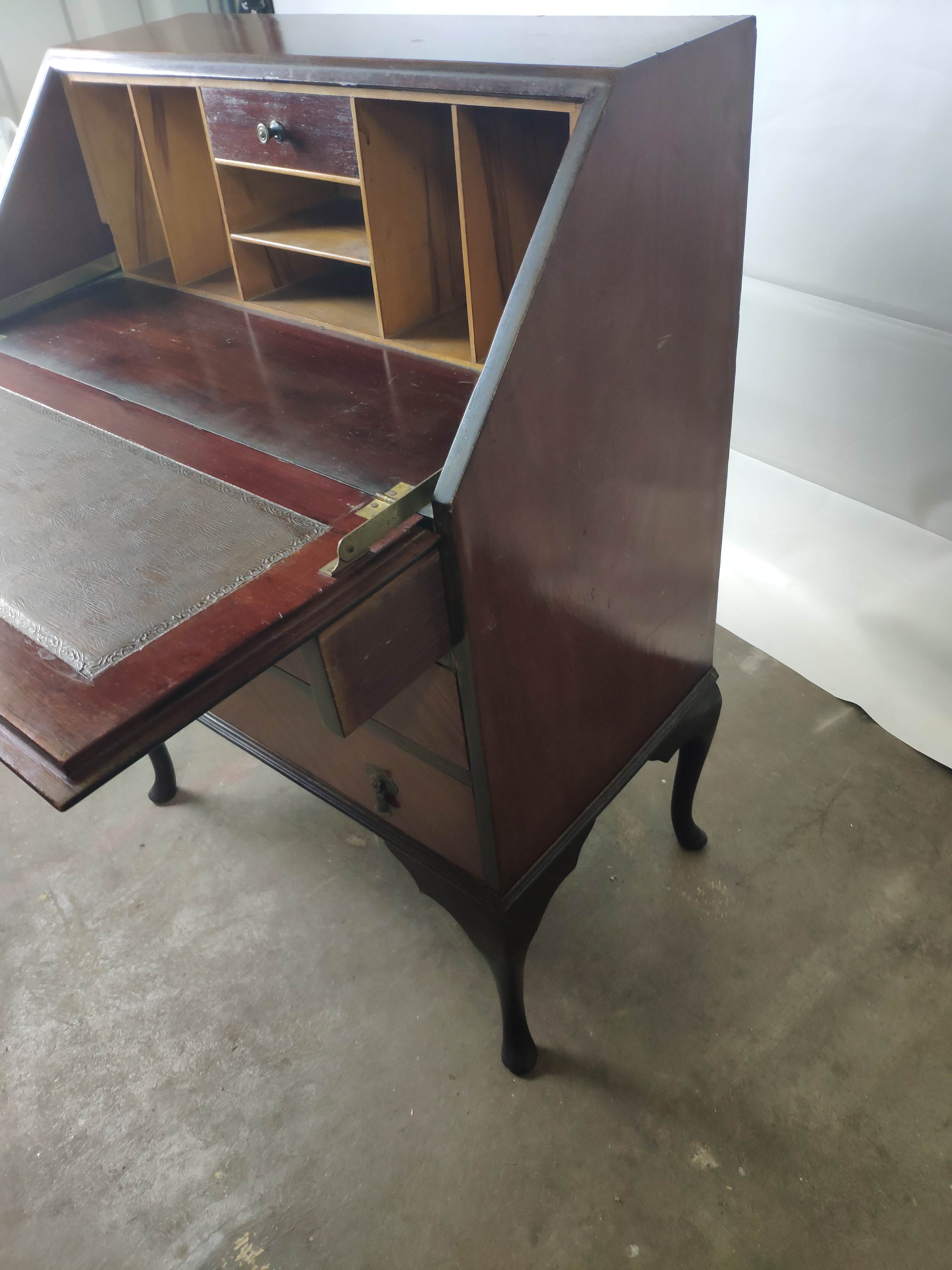 Secretary English chippendale in mahogany, 19th