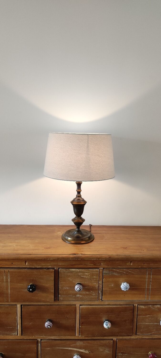 Lamp to table in red copper