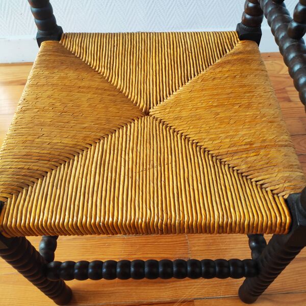 Chaise d'angle ancienne en bois tourné bobine.