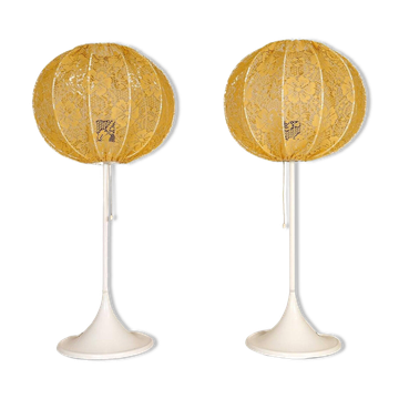 Pair of Bergboms B-024 mid-century modern table lamps, 1960s, Sweden.