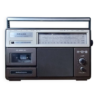 Grundig RR220 International, Allemagne