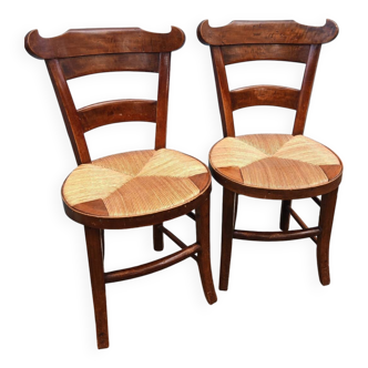 Paire de chaises anciennes