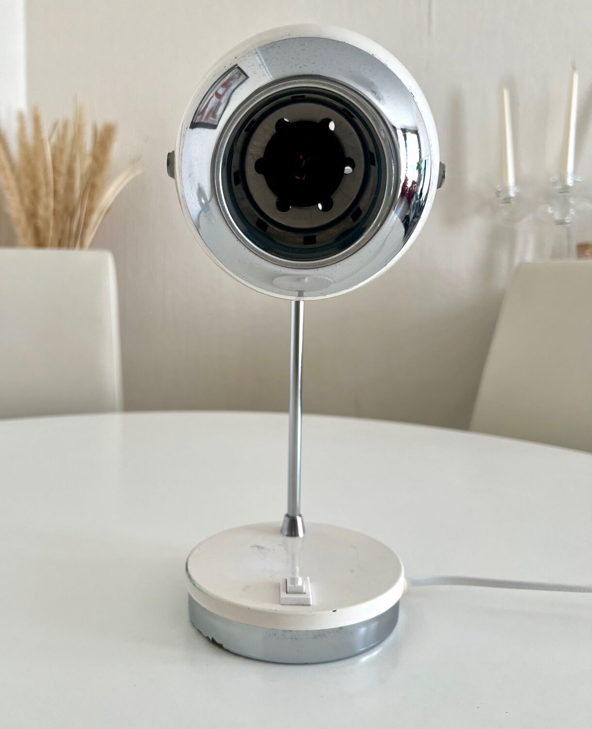 Italian adjustable eyeball lamp in chrome and opaline, 1970s.