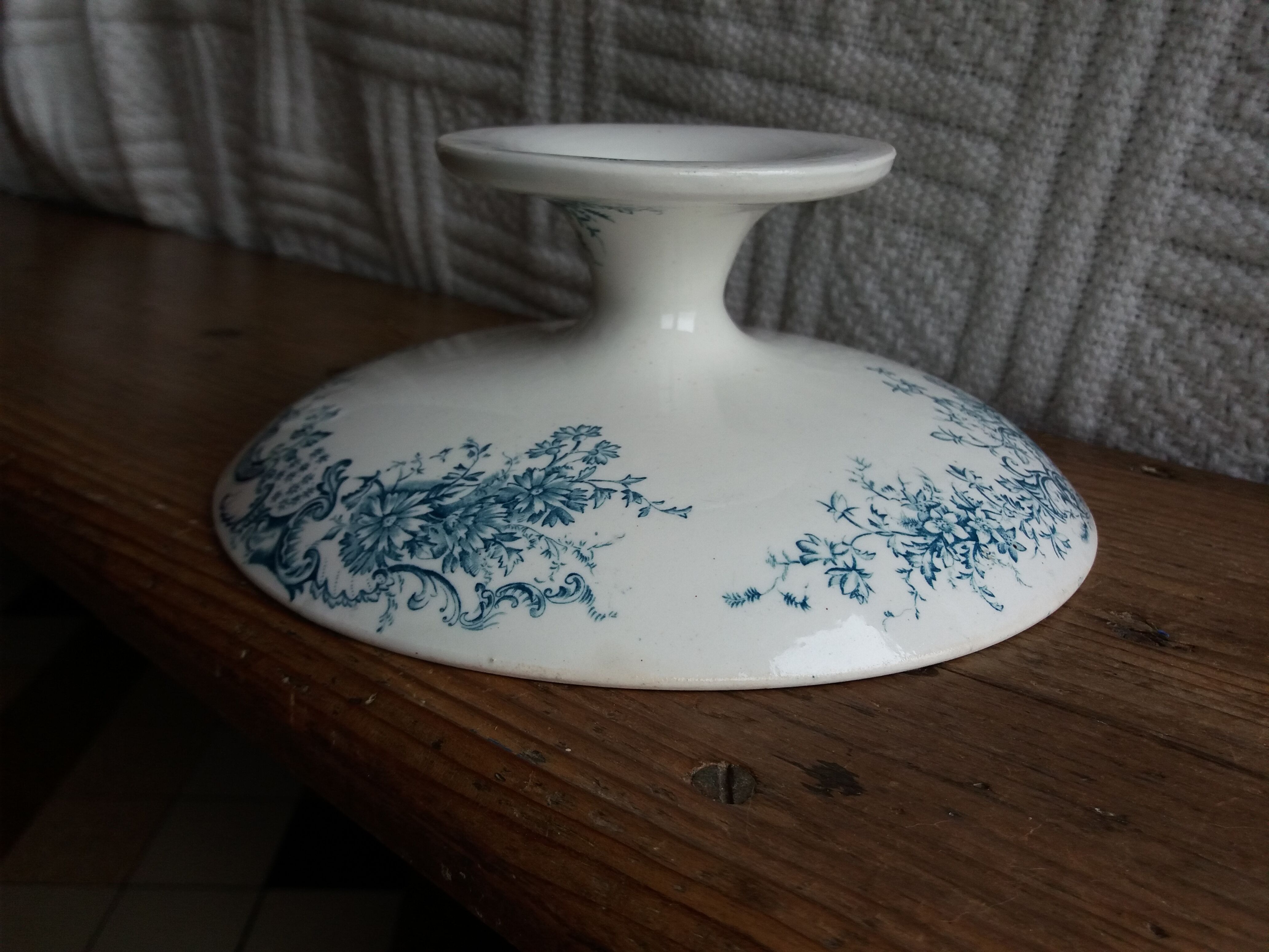 Standing dish 1900 Iron Earth service Anemone