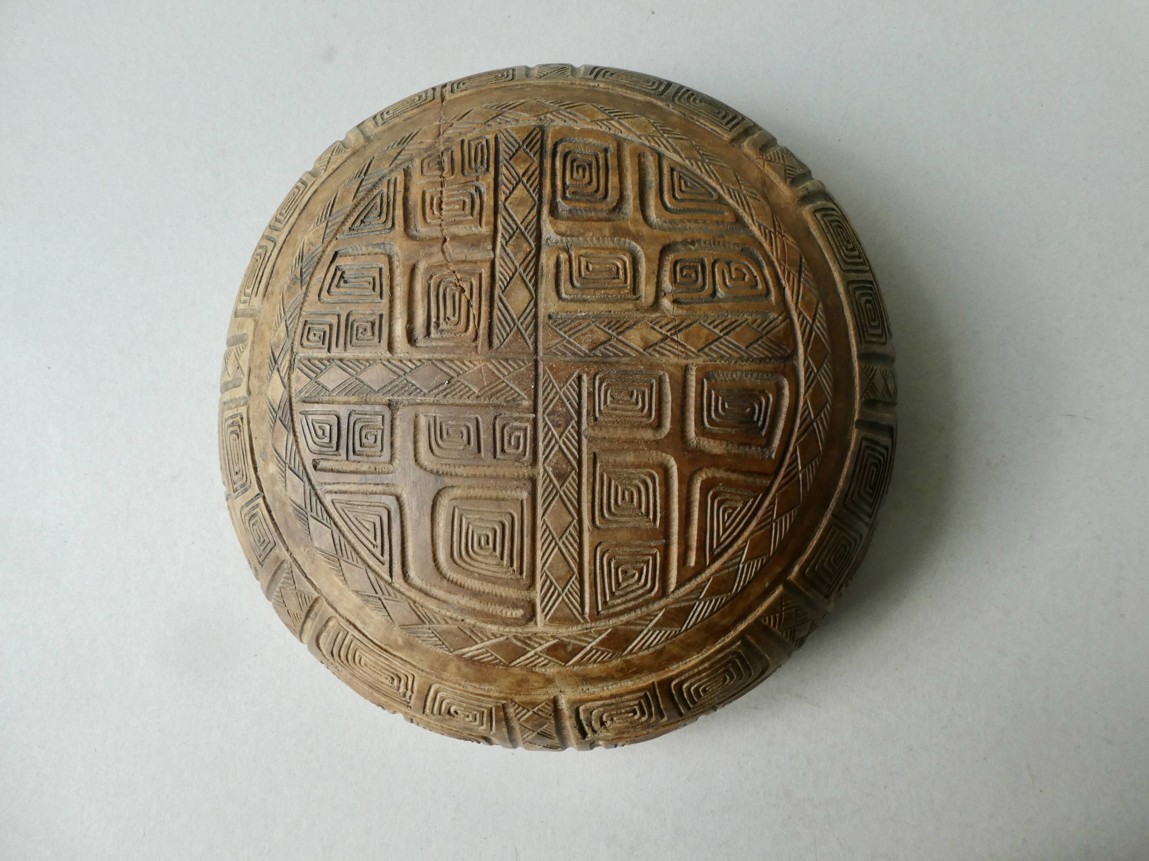 Large carved wooden basket from the Marquesas Islands, folk art
