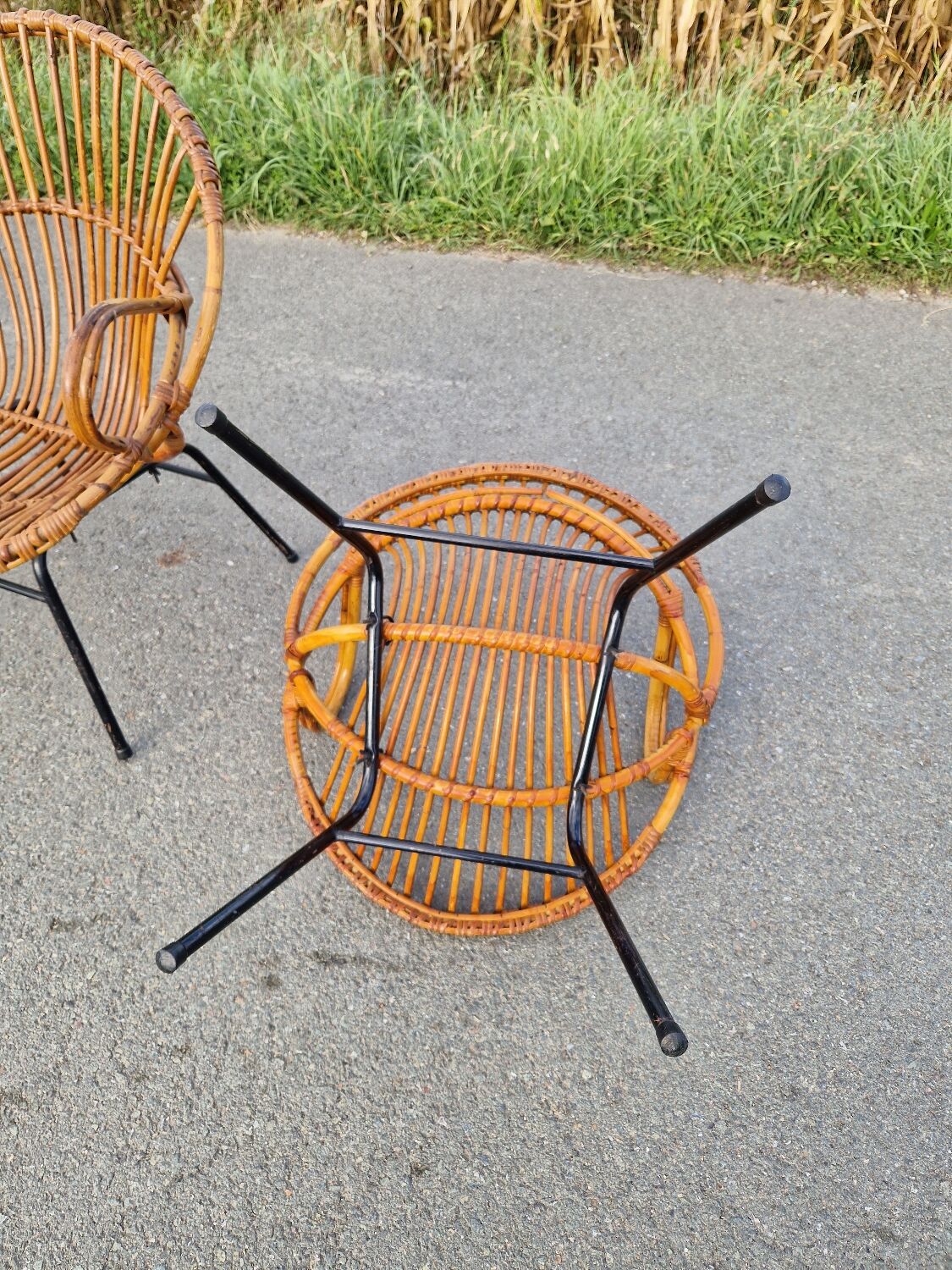 Set of 2 rattan armchairs