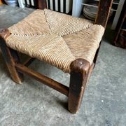 Low chair in wood and straw, Spanish folk art 17th-18th century no. 1