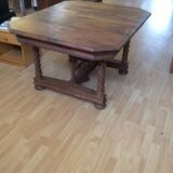 Rectangular wooden table with 9 extensions