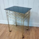 Table vinyl holder and turntable vintage record