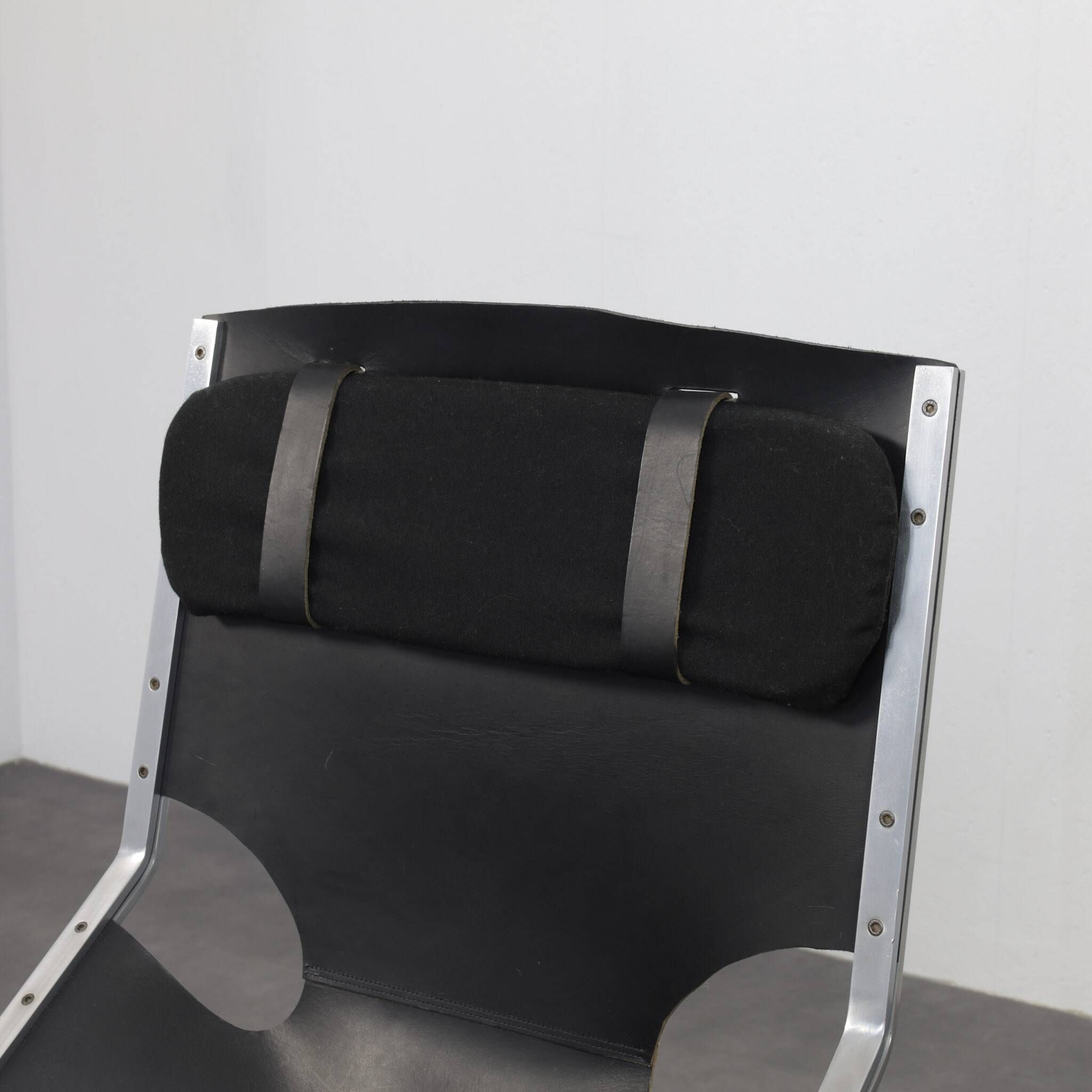 Extremely rare leather lounge chair by Pierre Thielen for Metz & Co., Netherlands, 1960s