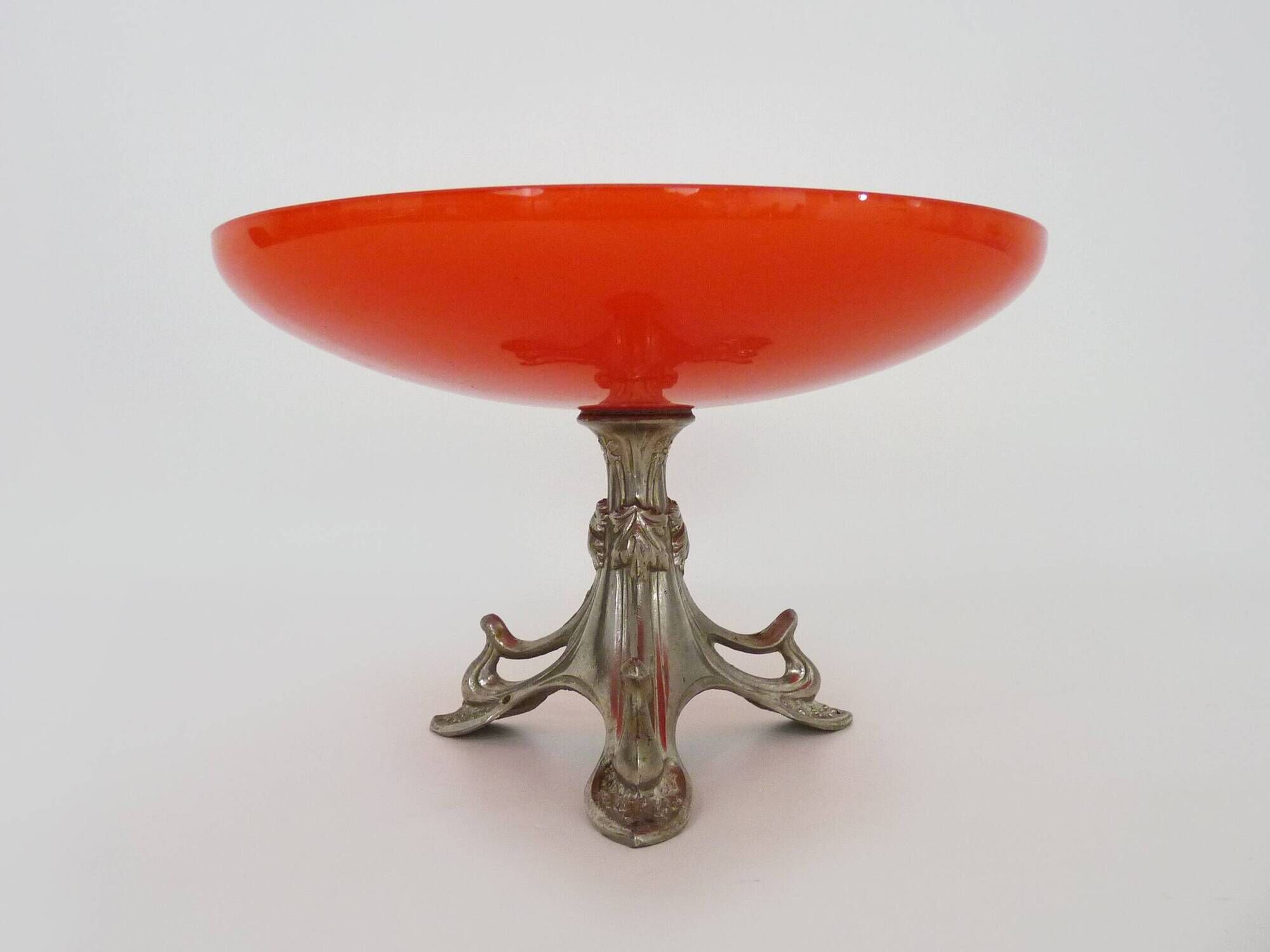 Centerpiece, Art Nouveau orange opaline fruit bowl and spelter foot