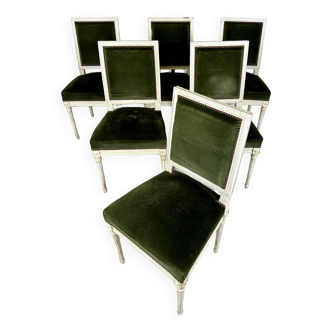 Série de six chaises de style Louis XVI en bois laqué