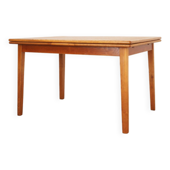 Table en frêne, design danois, années 1960, production : Danemark