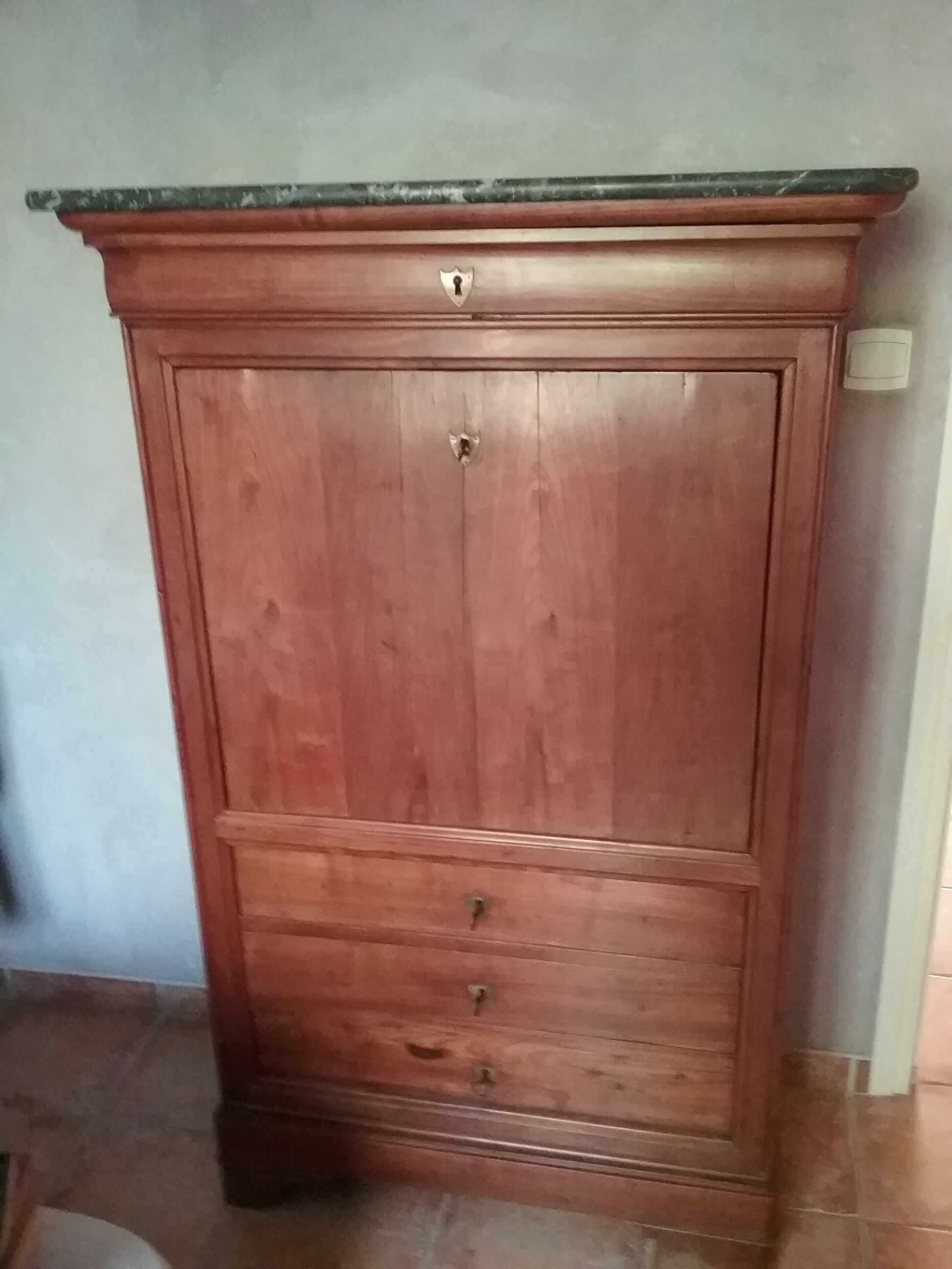 Secretary in cherry