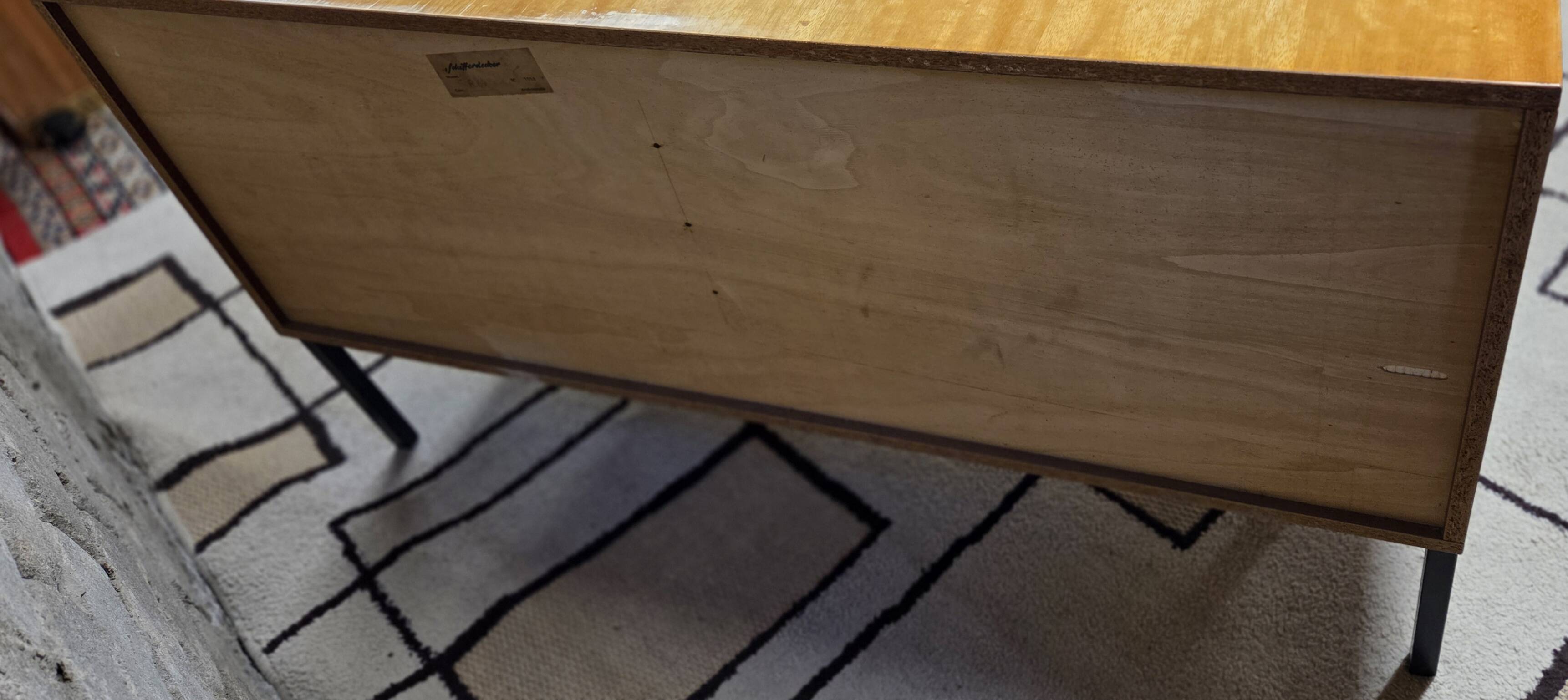 Small vintage sideboard on metal legs – 1960s/70s