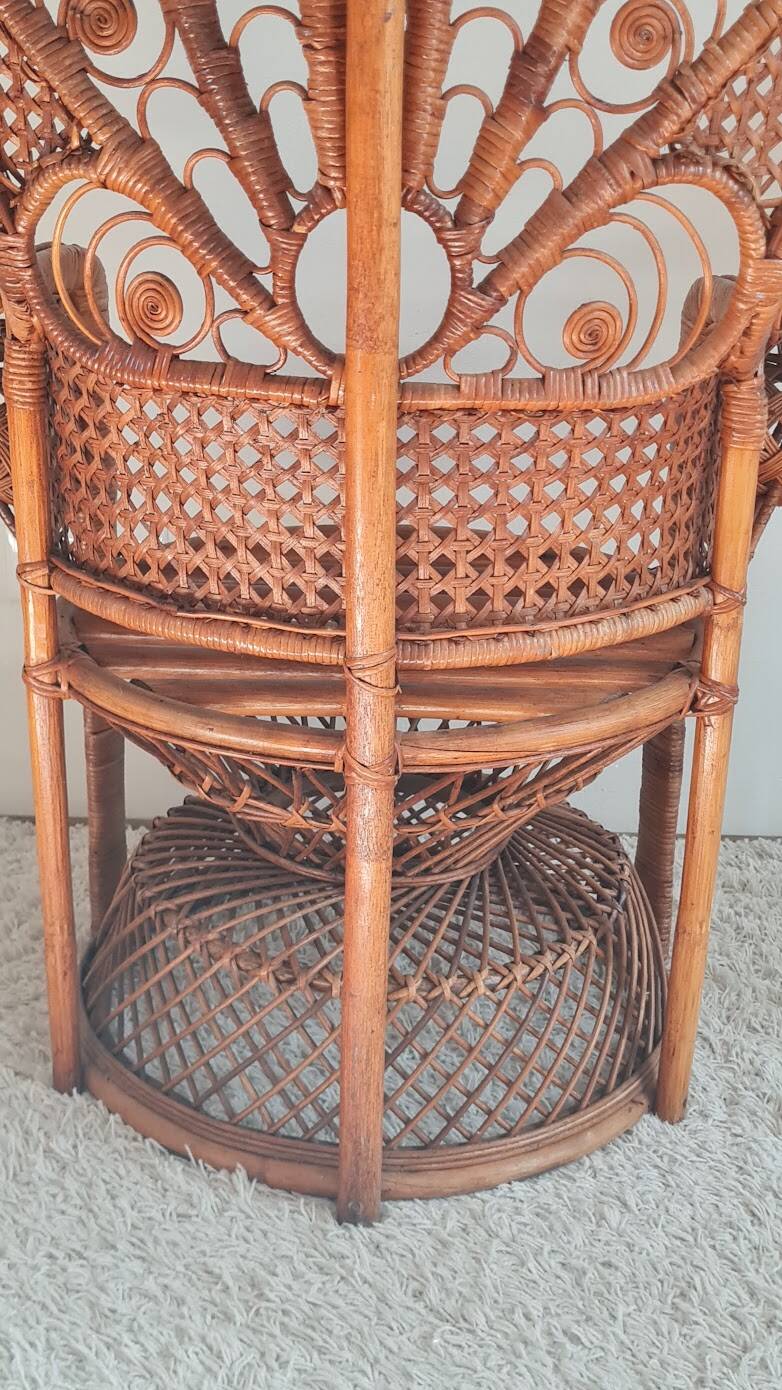 Emmanuelle chair Peacock vintage rattan