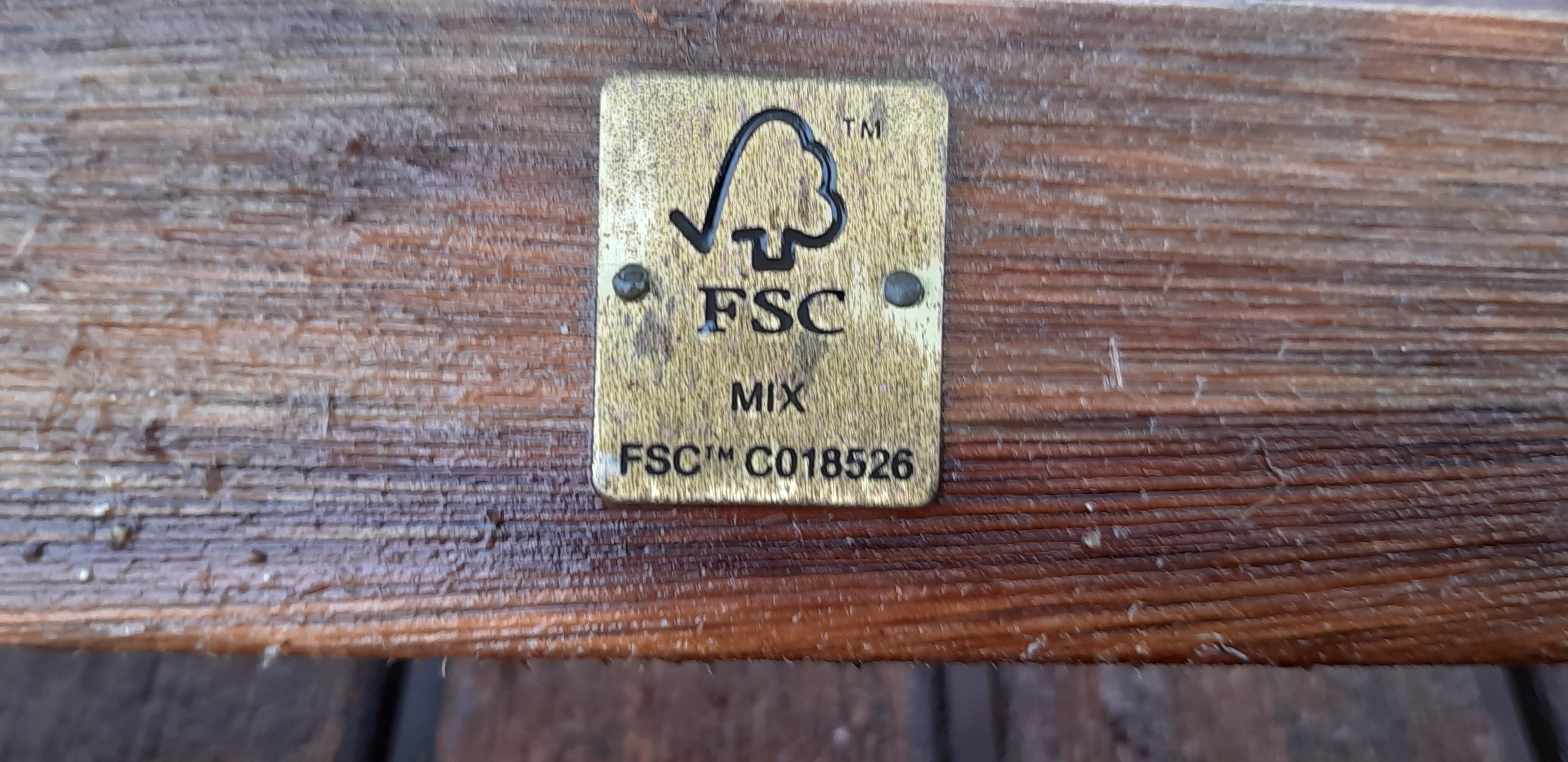 Garden furniture in exotic wood brand: fsc