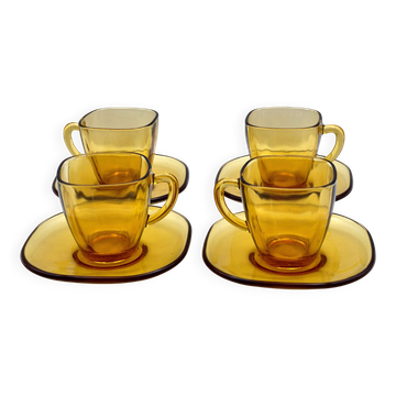 Ensemble de 4 tasses expresso et soucoupes carrées vereco verre ambré miel