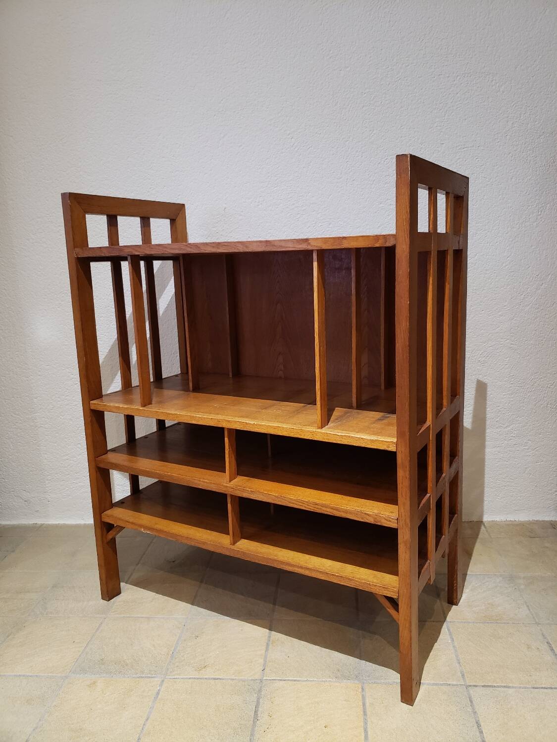 Meuble Hifi style Arts and Crafts