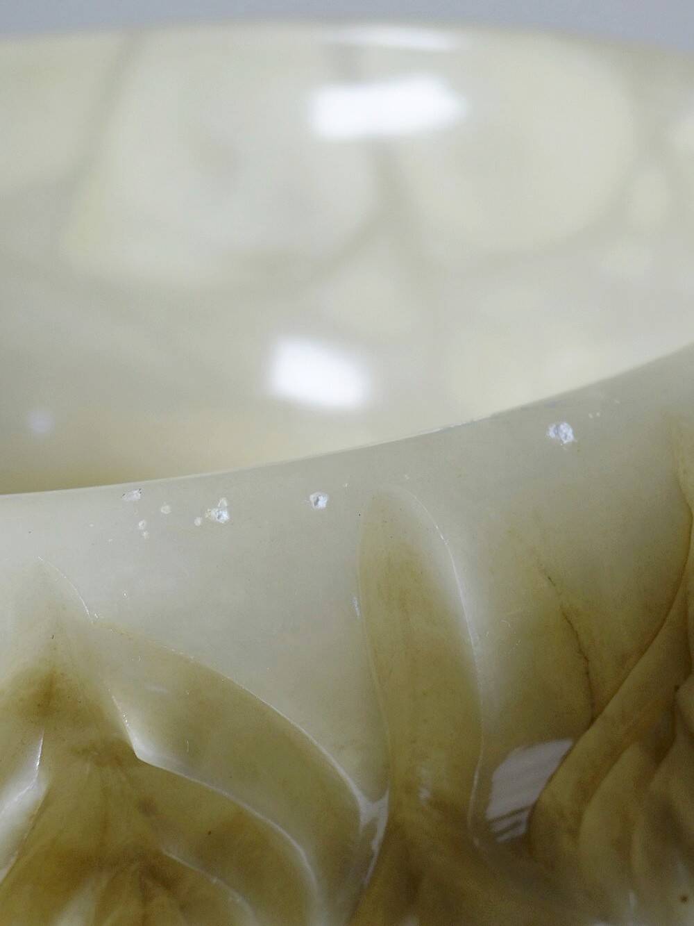 Large Medici vase in alabaster/yellowish marble, Belle Époque style