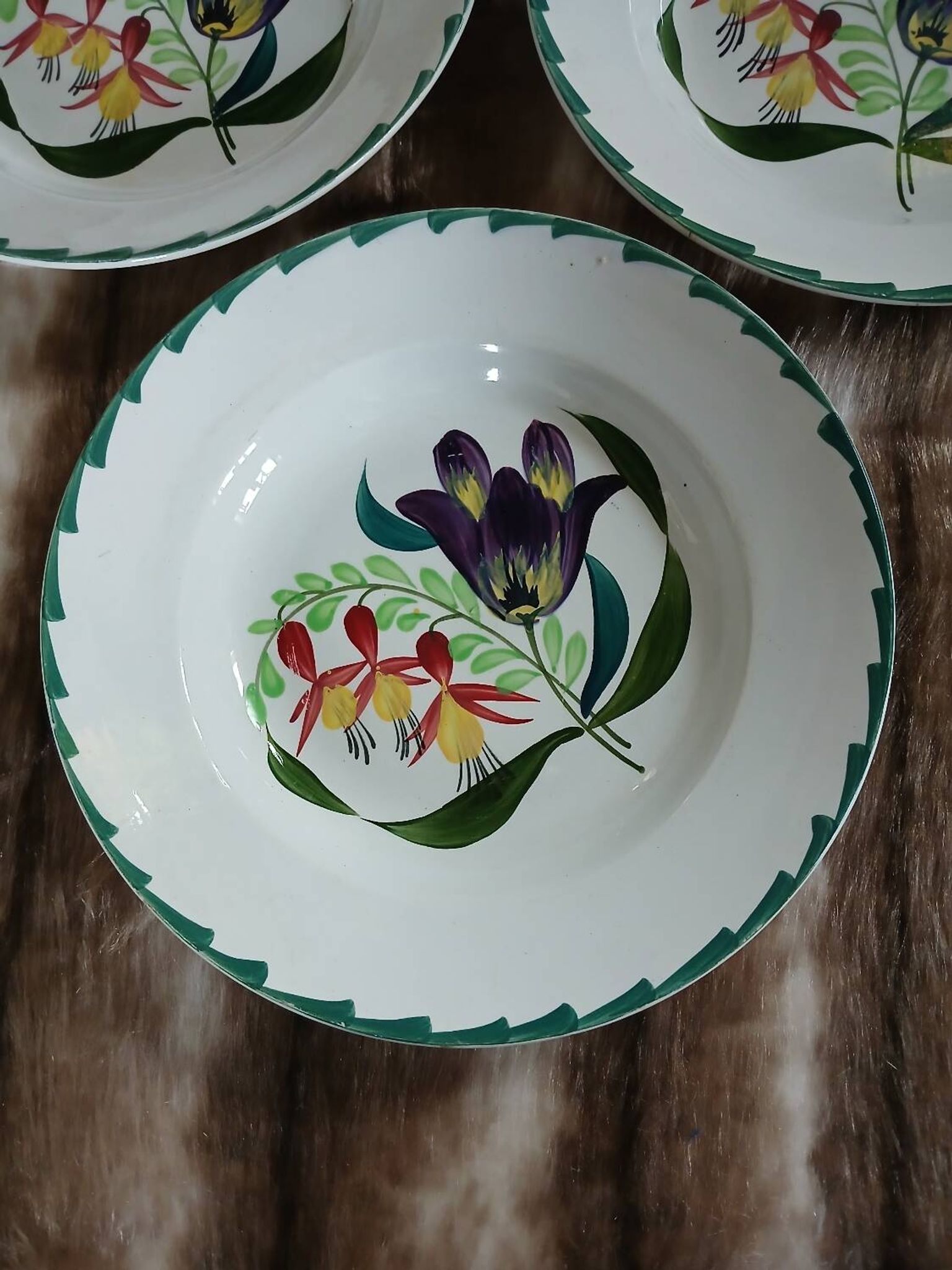 3 assiettes creuses anciennes St Amand et Hamage