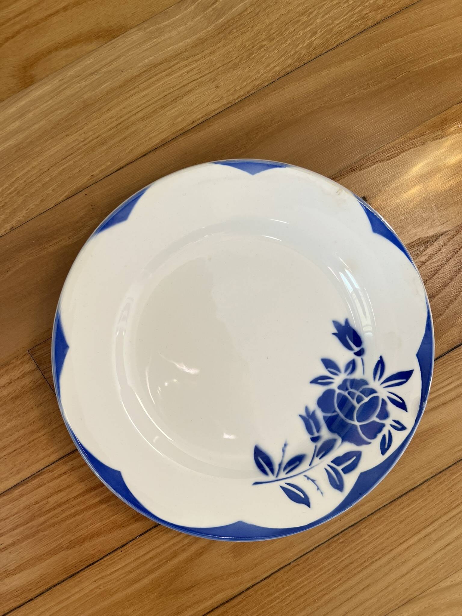 Assiettes à dessert dépareillées bleues