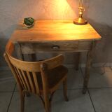 Farm table