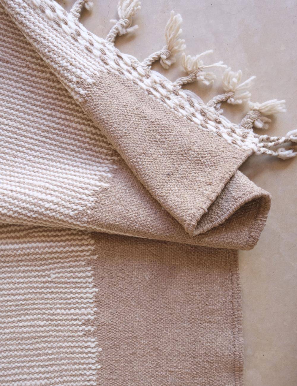 Beige Kilim Rug - 255 x 106 cm